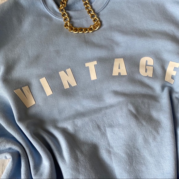 Vintage Oversized Crewneck Sweatshirt - Picture 5 of 9